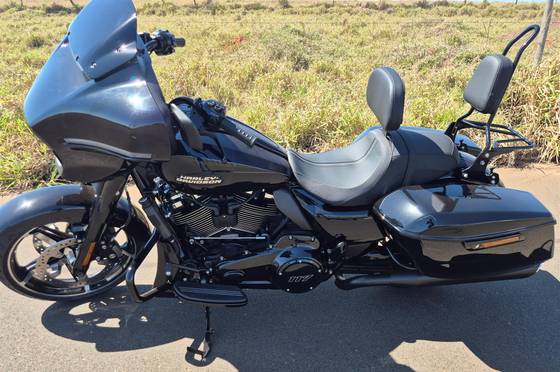HARLEY-DAVIDSON STREET GLIDE HARLEY-DAVIDSON STREET GLIDE